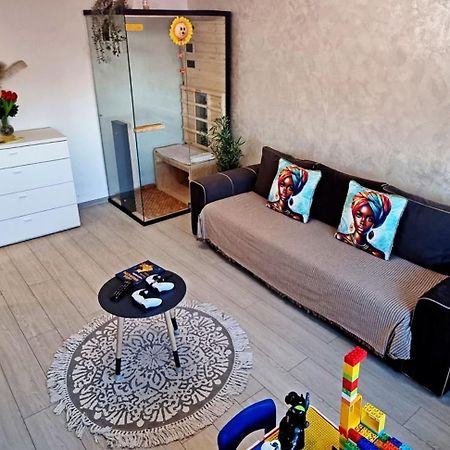 יאשי City Center Privat-Sauna Familyconcept מראה חיצוני תמונה