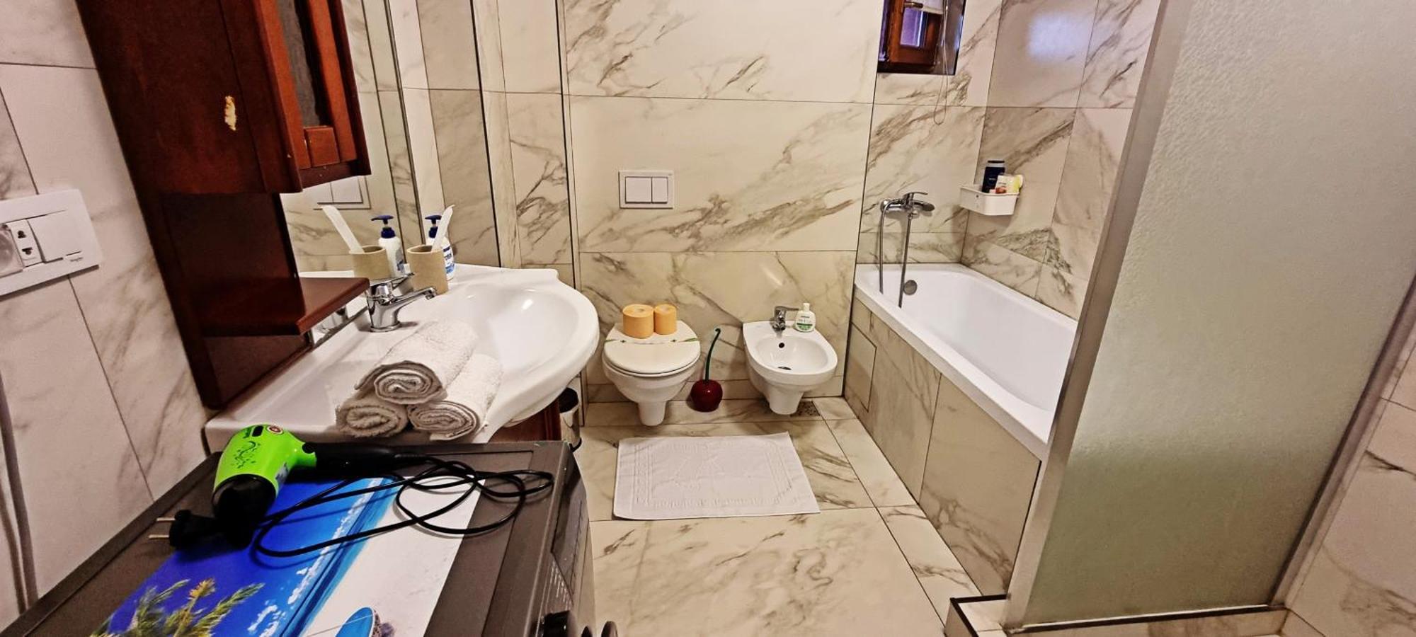 יאשי City Center Privat-Sauna Familyconcept מראה חיצוני תמונה